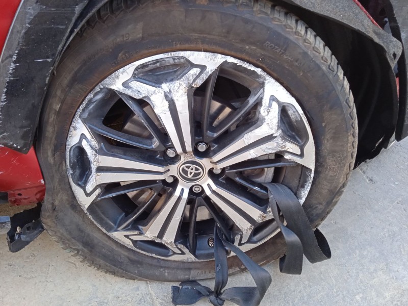 toyota rav 4 v (_a5_, _h5_) del año 2022