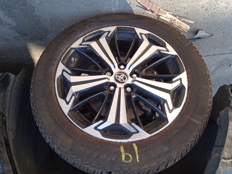 toyota rav 4 v (_a5_, _h5_) del año 2022