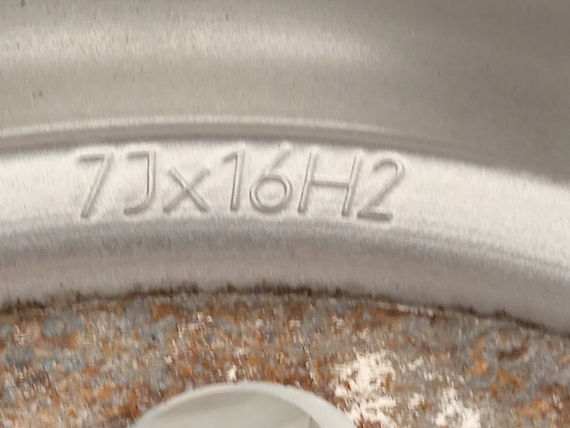 Recambio de llanta para bmw 5 (e60) 530 i referencia OEM IAM 6762000 36116762000 