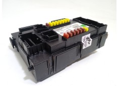 Recambio de caja reles / fusibles para jeep compass (mp, m6, mv, m7) 1.6 multijet referencia OEM IAM P68497538AB  28725328