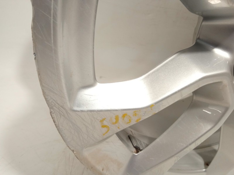 Recambio de llanta para jeep compass (mp, m6, mv, m7) 1.6 multijet referencia OEM IAM 52145033  