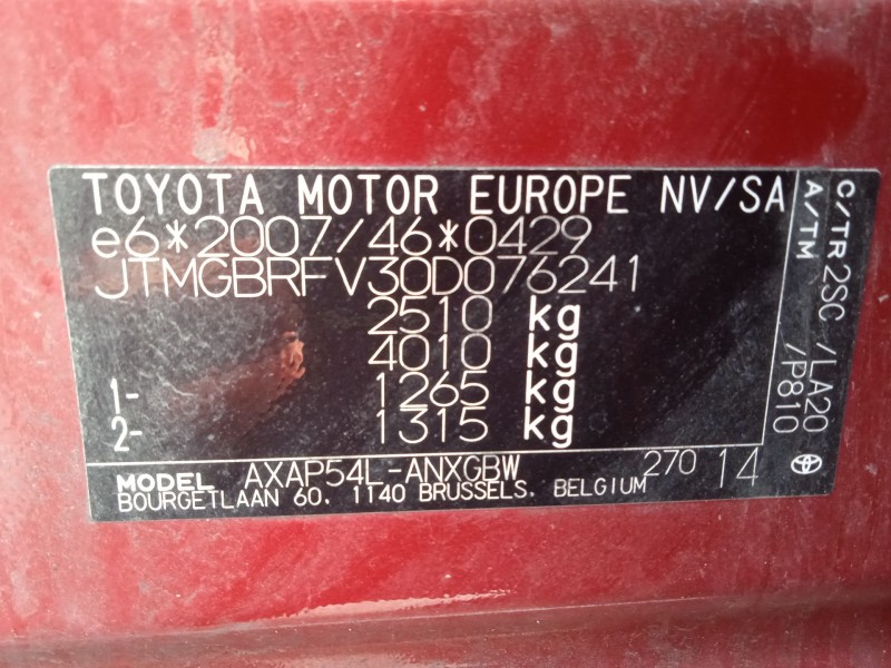 toyota rav 4 v (_a5_, _h5_) del año 2022