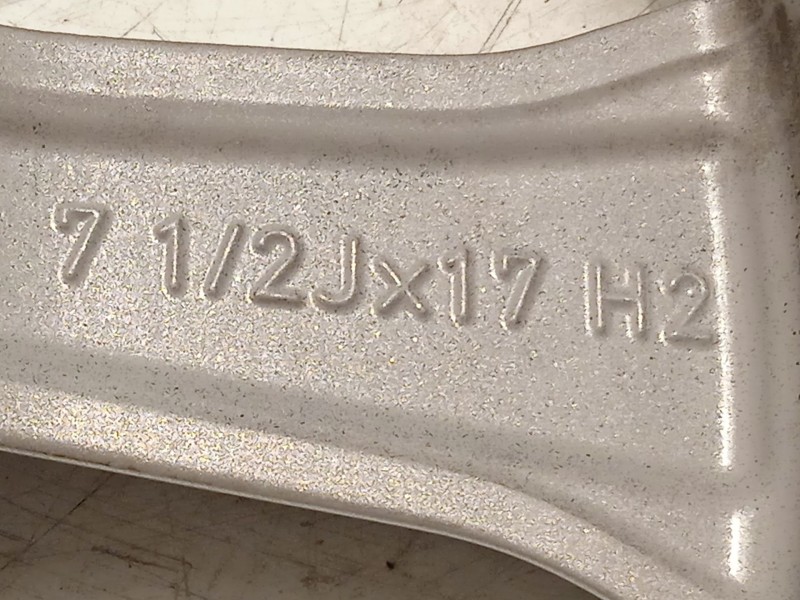 Recambio de llanta para bmw 3 touring (g21, g81) 320 e plug-in-hybrid referencia OEM IAM 7915323 36117915323 