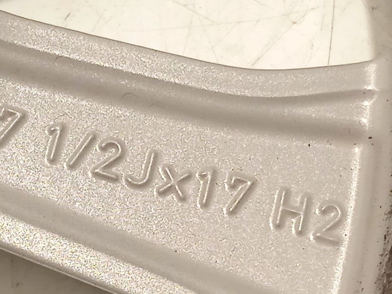 Recambio de llanta para bmw 3 touring (g21, g81) 320 e plug-in-hybrid referencia OEM IAM 7915323 36117915323 