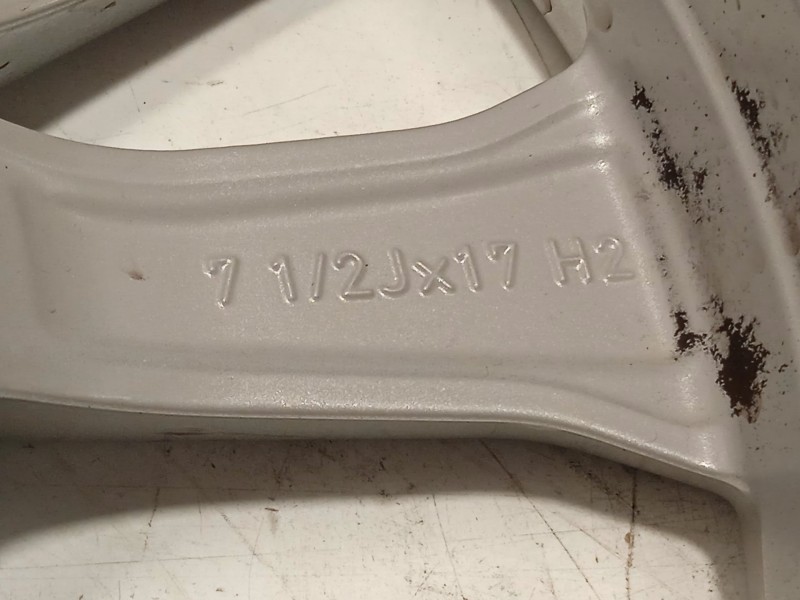 Recambio de llanta para bmw 3 touring (g21, g81) 320 e plug-in-hybrid referencia OEM IAM 7915323 36117915323 