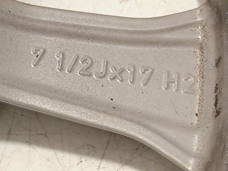 Recambio de llanta para bmw 3 touring (g21, g81) 320 e plug-in-hybrid referencia OEM IAM 7915323 36117915323 