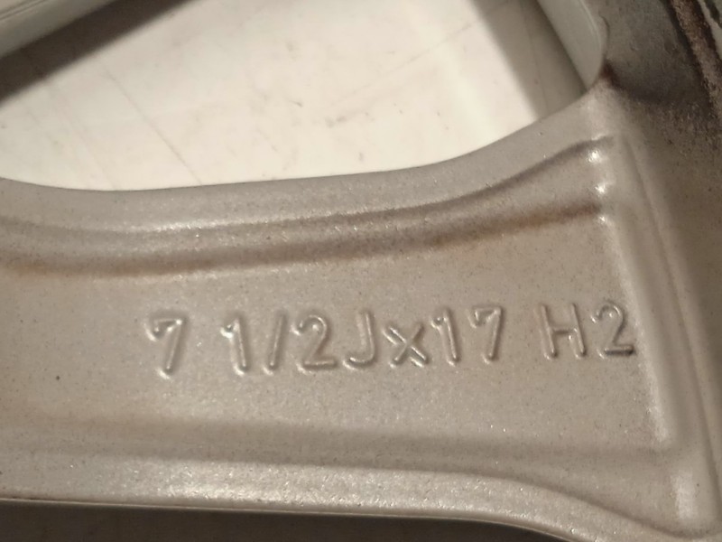 Recambio de llanta para bmw 3 touring (g21, g81) 320 e plug-in-hybrid referencia OEM IAM 7915323 36117915323 