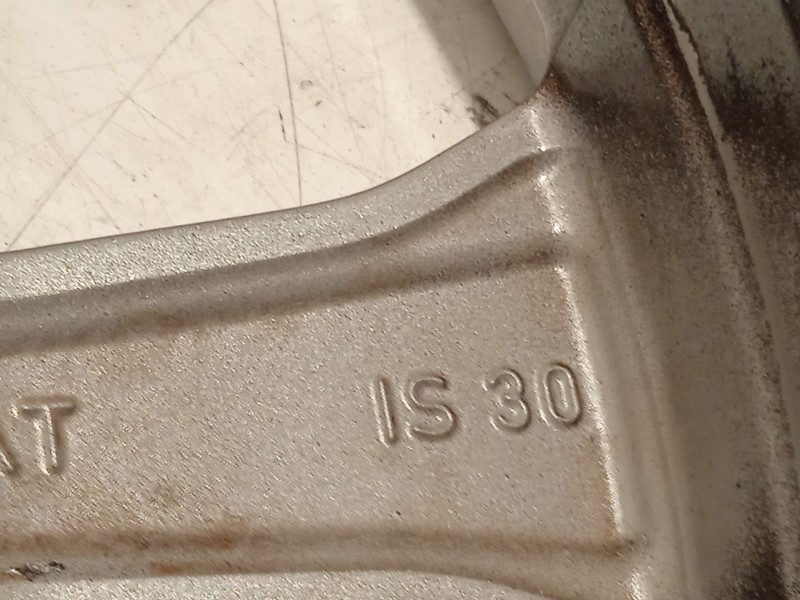 Recambio de llanta para bmw 3 touring (g21, g81) 320 e plug-in-hybrid referencia OEM IAM 7915323 36117915323 