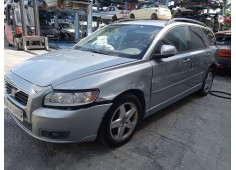 VOLVO V50 (545)