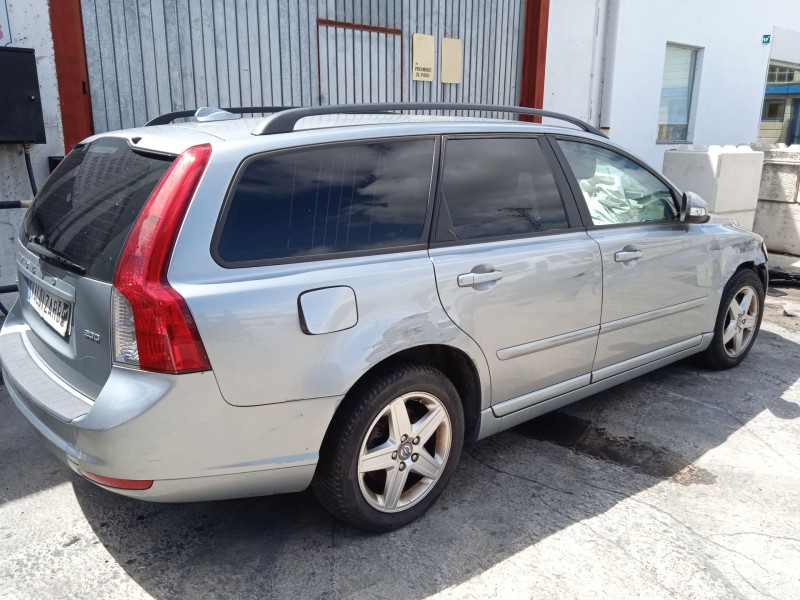 volvo v50 (545) del año 2010
