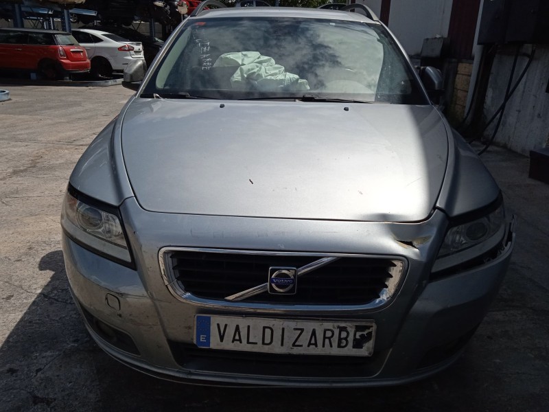 volvo v50 (545) del año 2010