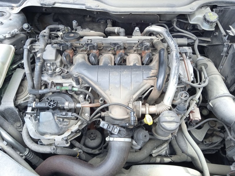 volvo v50 (545) del año 2010