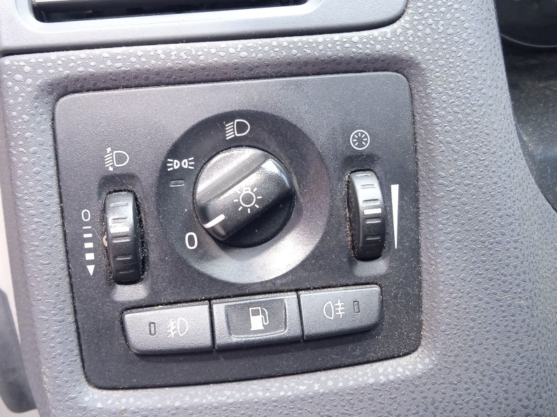 volvo v50 (545) del año 2010