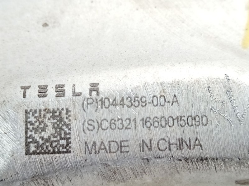 Recambio de brazo suspension inferior delantero derecho para tesla model 3 (5yj3) ev referencia OEM IAM 104435900A  