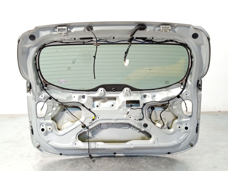 Recambio de porton trasero para kia carens iv van (a4) crdi referencia OEM IAM 73700A4040  