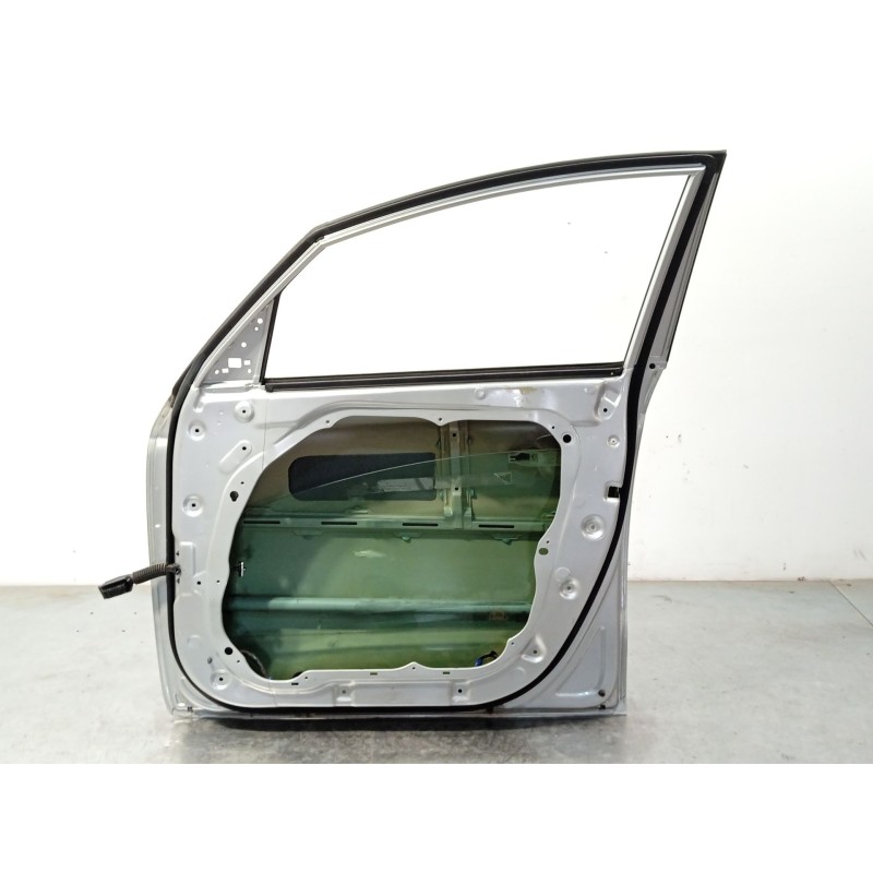 Recambio de puerta delantera derecha para kia carens iv van (a4) crdi referencia OEM IAM 76004A4000  