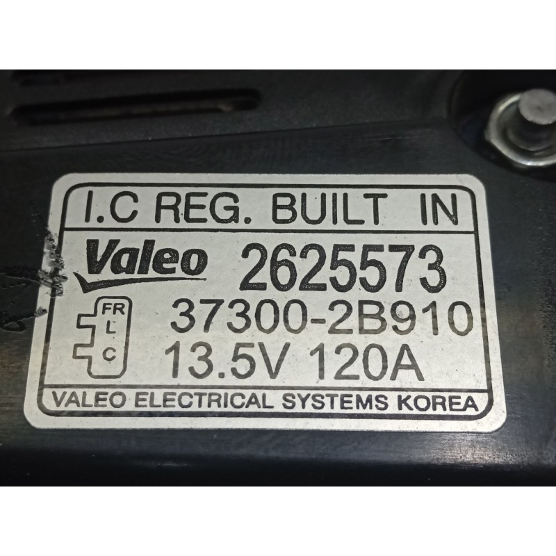 Recambio de alternador para kia carens iv van (a4) crdi referencia OEM IAM 373002B910  2625573