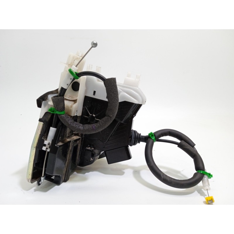 Recambio de cerradura puerta delantera derecha para kia carens iv van (a4) crdi referencia OEM IAM 81320A4010  