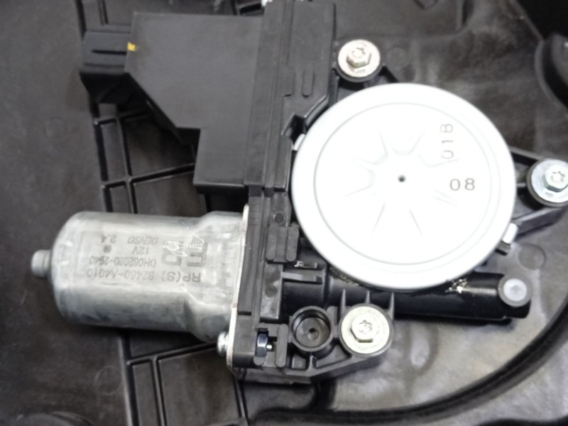 Recambio de elevalunas delantero derecho para kia carens iv van (a4) crdi referencia OEM IAM 18A300242 82480A4300 82460A4010