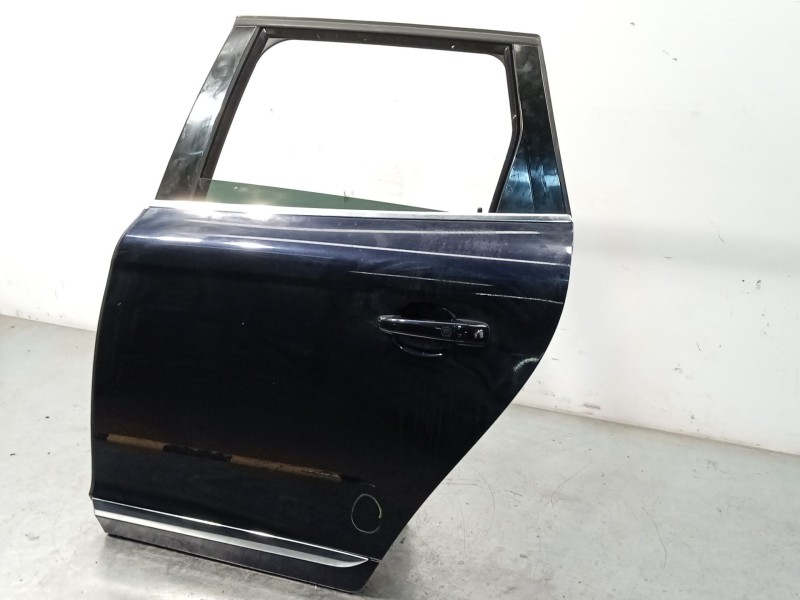 Recambio de puerta trasera izquierda para volvo xc60 2.4 diesel cat referencia OEM IAM 31402417  