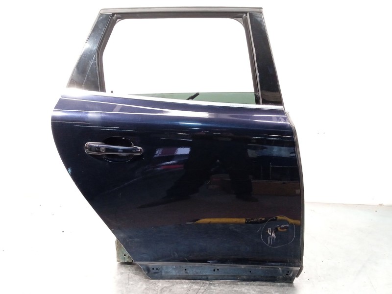 Recambio de puerta trasera derecha para volvo xc60 2.4 diesel cat referencia OEM IAM 31402418  