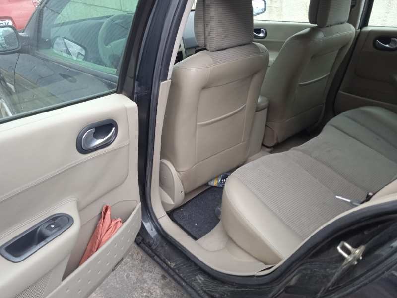 renault megane ii berlina 5p del año 2006