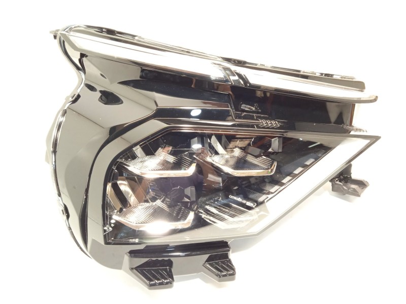 Recambio de faro derecho para citroën c4 iii 1.2 referencia OEM IAM 9830649280  