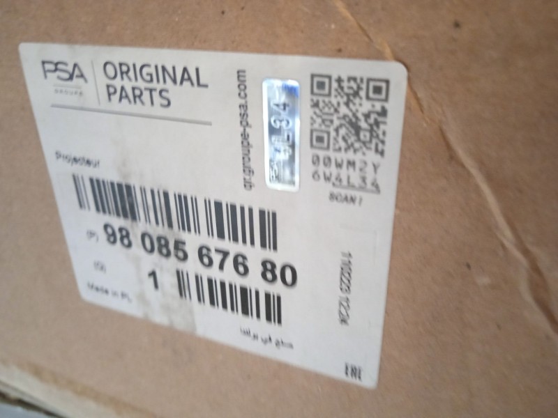 Recambio de faro derecho para citroën jumpy iii furgoneta (v_) 2.0 bluehdi 120 referencia OEM IAM 9808567680  