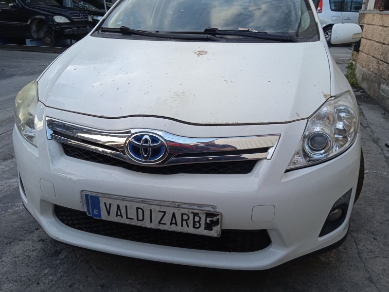 toyota auris (_e15_) del año 2011