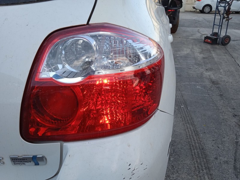 toyota auris (_e15_) del año 2011