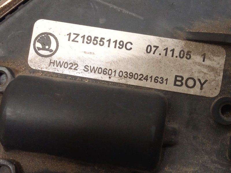 Recambio de motor limpia delantero para skoda octavia berlina (1z3) rs referencia OEM IAM 1Z1955023E 3397020950 