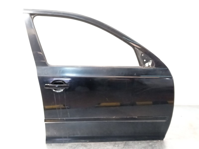 Recambio de puerta delantera derecha para skoda octavia berlina (1z3) rs referencia OEM IAM 1Z0831056  