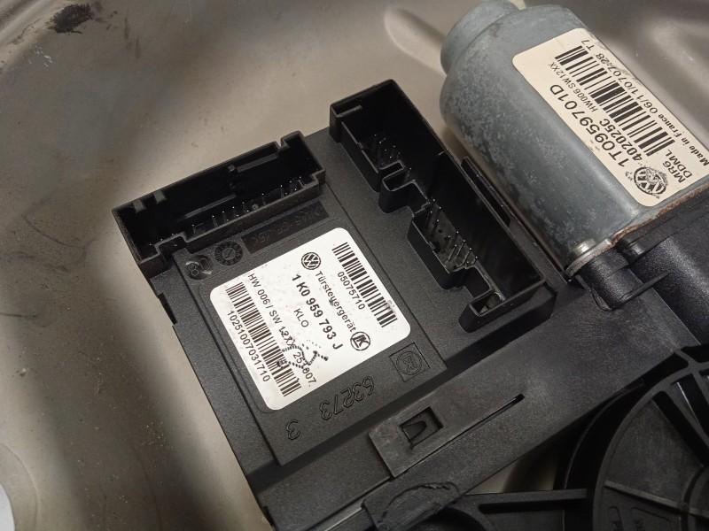 Recambio de elevalunas delantero izquierdo para skoda octavia berlina (1z3) rs referencia OEM IAM 1Z1837655G 1T0959701D 