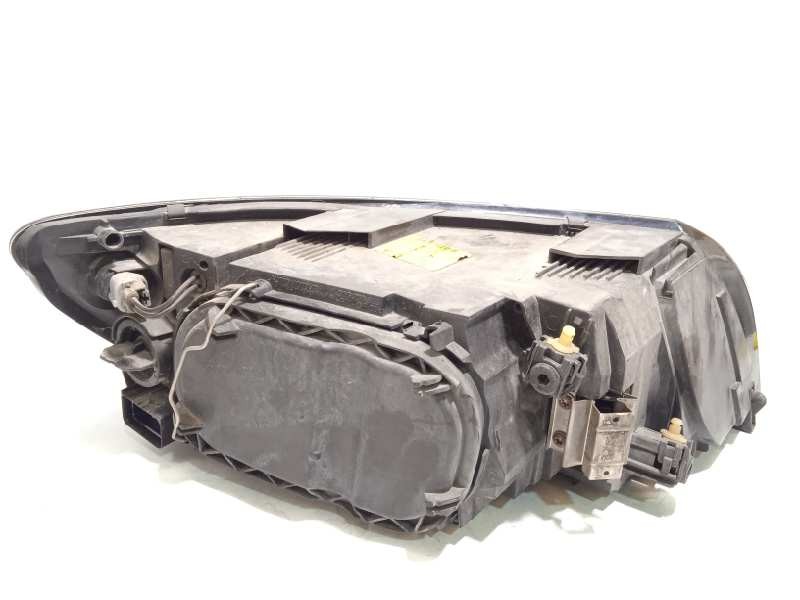 Recambio de faro izquierdo para volvo s40 berlina 1.6 diesel cat referencia OEM IAM 30698873  0301198201
