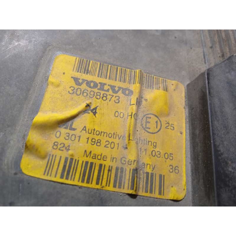 Recambio de faro izquierdo para volvo s40 berlina 1.6 diesel cat referencia OEM IAM 30698873  0301198201