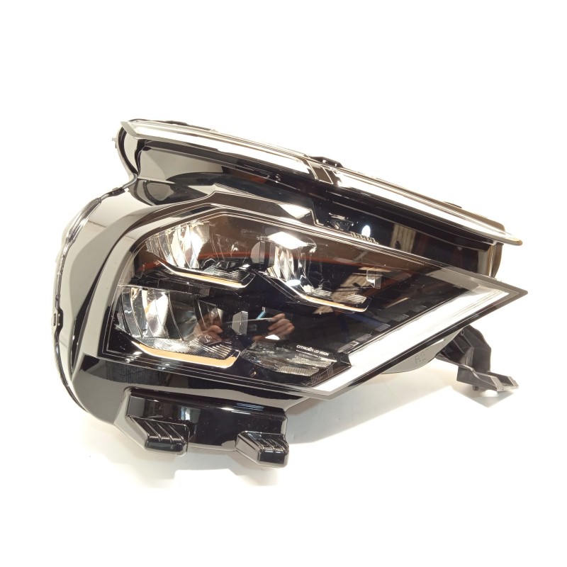 Recambio de faro derecho para citroën c4 iii 1.2 referencia OEM IAM 9830649280  