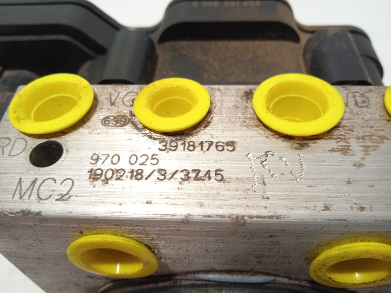 Recambio de abs para citroën c4 cactus shine referencia OEM IAM 39181765 2265106455 970025