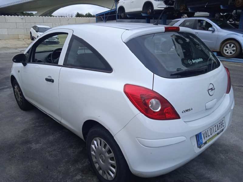 opel corsa d (s07) del año 2009
