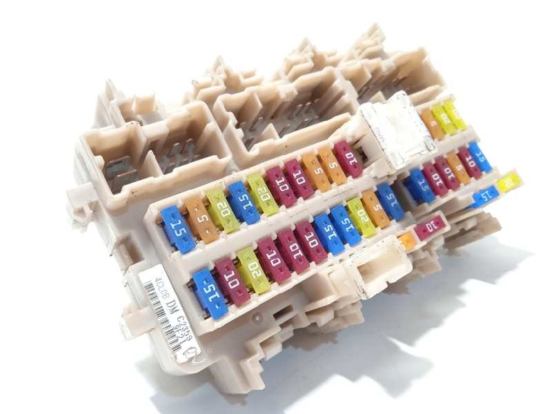 CAJA RELES / FUSIBLES 4CL0B 243504CL0B 