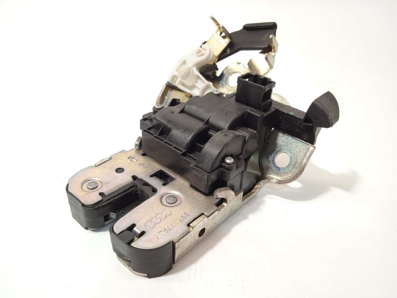 Recambio de cerradura maletero / porton para skoda fabia iii (nj3) 1.2 tsi referencia OEM IAM 8R0827505  