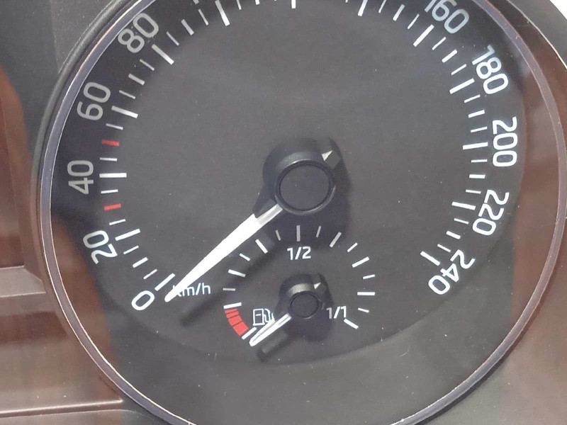 Recambio de cuadro instrumentos para skoda fabia iii (nj3) 1.2 tsi referencia OEM IAM 6V0920740  A2C91272000