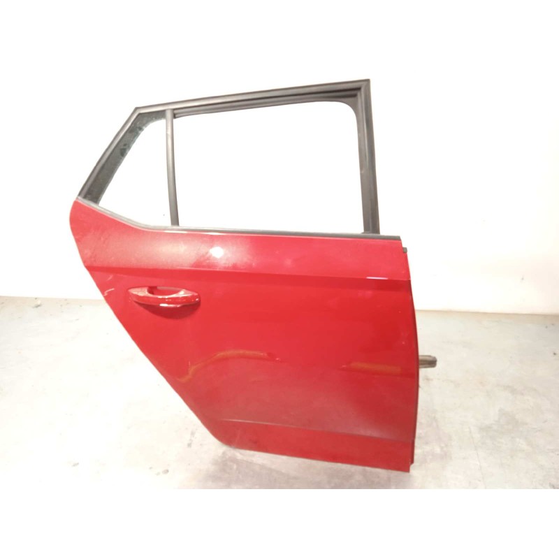 Recambio de puerta trasera derecha para skoda fabia iii (nj3) 1.2 tsi referencia OEM IAM 6V6833056A  