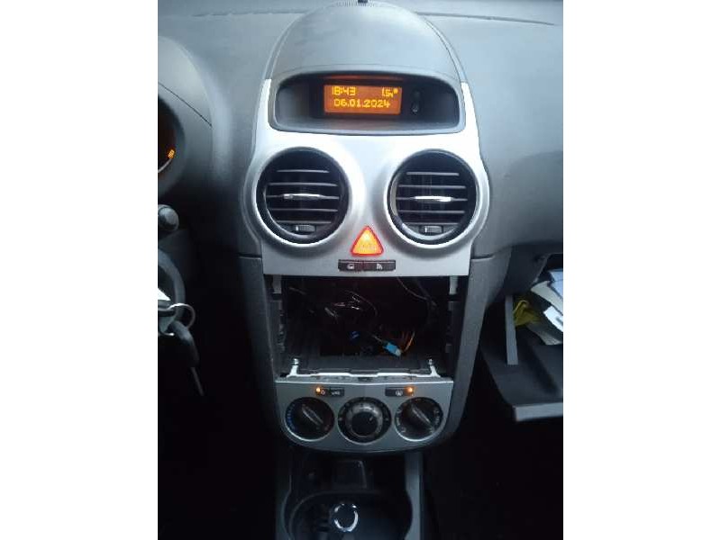 opel corsa d (s07) del año 2011