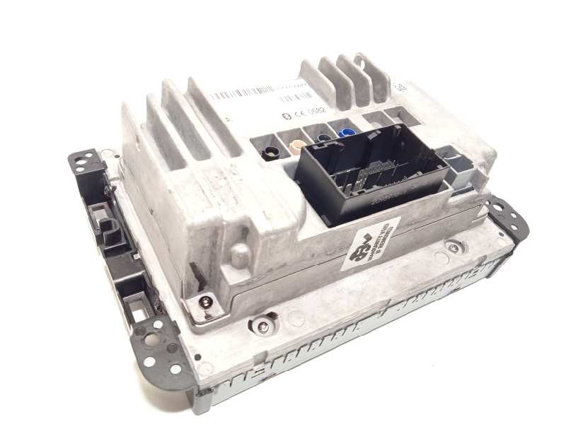 Recambio de pantalla multifuncion para jeep cherokee (kl) 2.2 crd referencia OEM IAM 68258678AF  