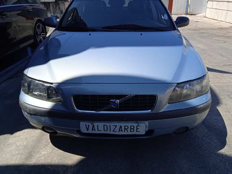 volvo s60 berlina del año 2002