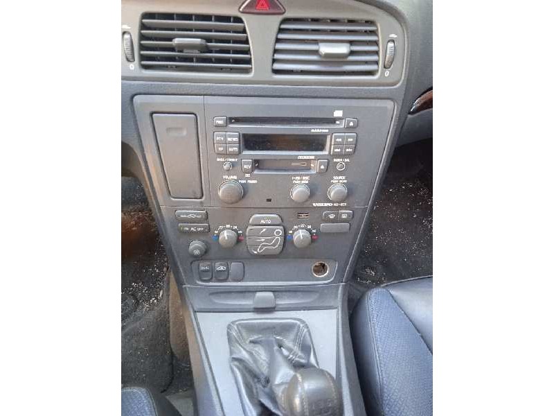 volvo s60 berlina del año 2002