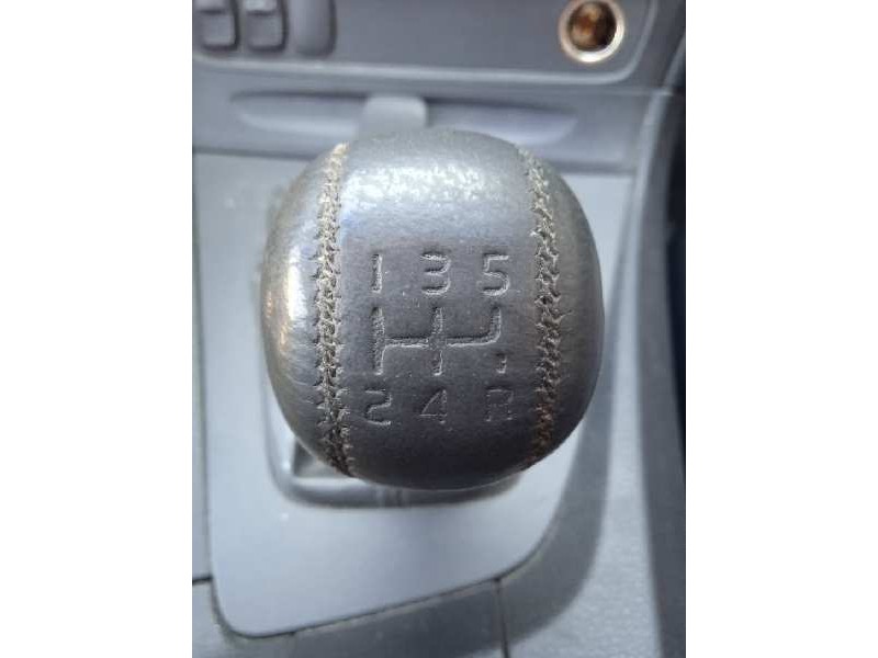 volvo s60 berlina del año 2002