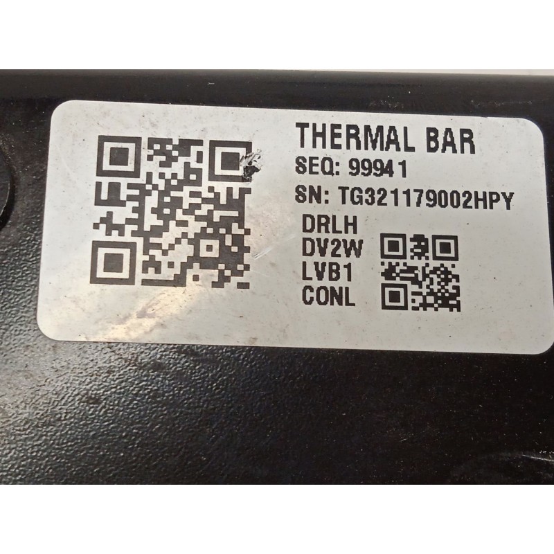 Recambio de travesaño superior para tesla model 3 (5yj3) ev referencia OEM IAM 107504300E  