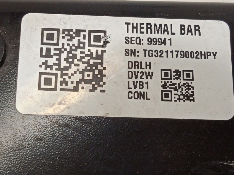 Recambio de travesaño superior para tesla model 3 (5yj3) ev referencia OEM IAM 107504300E  