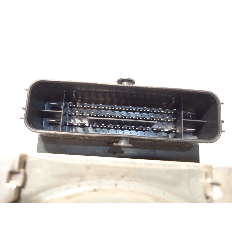 Recambio de abs para audi a3 sportback (8va) ambiente referencia OEM IAM 5Q0614517T 5Q0907379AA 10022003734